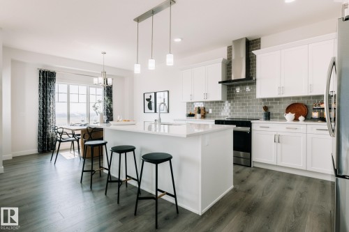 803 157 Avenue, Edmonton, AB - Indoor Photo Showing Kitchen With Upgraded Kitchen