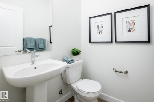 302 Falcon Crescent, Leduc, AB - Indoor Photo Showing Bathroom