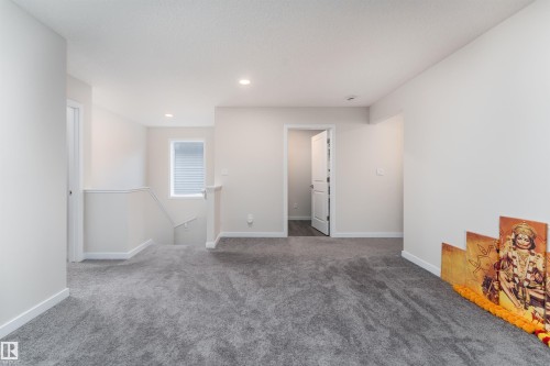 2120 Muckleplum Crescent, Edmonton, AB - Indoor Photo Showing Other Room