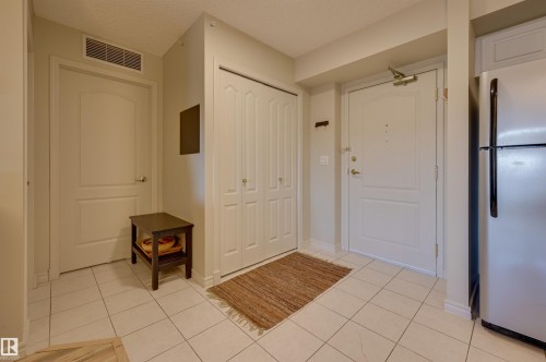 306 10909 103 Avenue, Edmonton, AB - Indoor Photo Showing Other Room