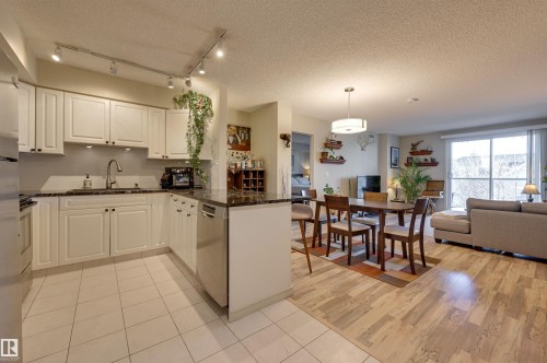 306 10909 103 Avenue, Edmonton, AB - Indoor