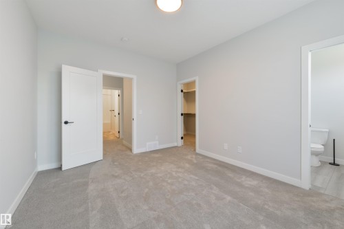 8311 & 8313 76 Avenue, Edmonton, AB - Indoor Photo Showing Other Room