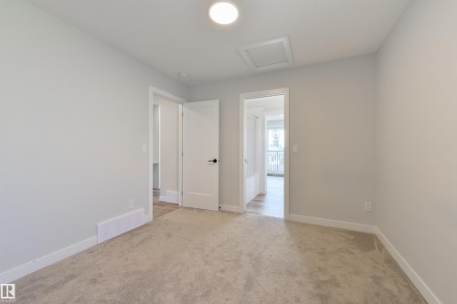 8311 & 8313 76 Avenue, Edmonton, AB - Indoor Photo Showing Other Room