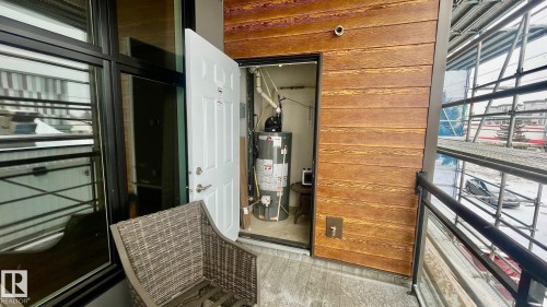 215 10531 117 Street, Edmonton, AB - Indoor