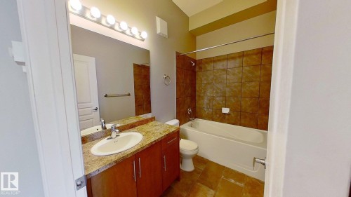 215 10531 117 Street, Edmonton, AB - Indoor Photo Showing Bathroom