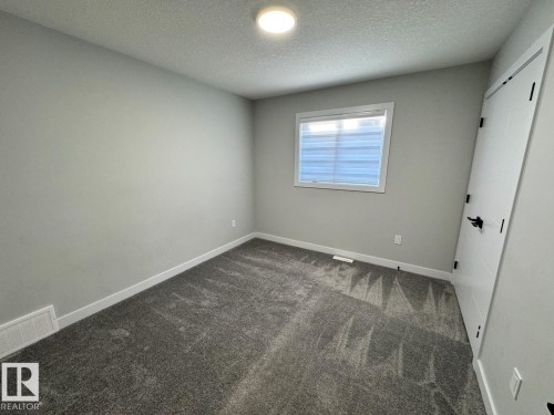 5321 Kimball Place, Edmonton, AB - Indoor Photo Showing Other Room