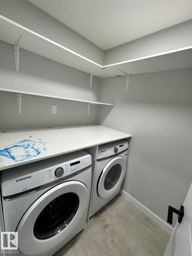 5321 Kimball Place, Edmonton, AB - Indoor Photo Showing Laundry Room