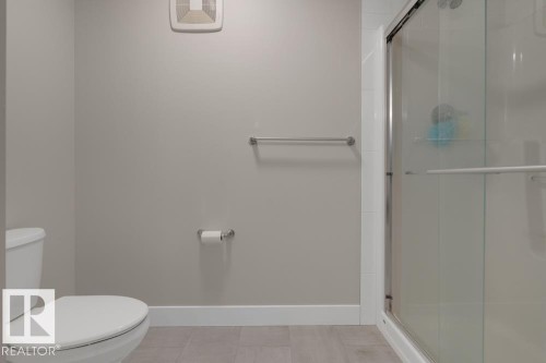 22829 95A Avenue, Edmonton, AB - Indoor Photo Showing Bathroom