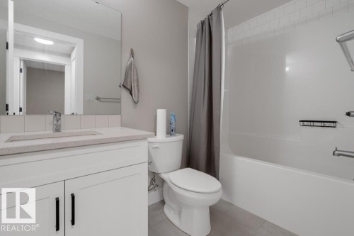 22829 95A Avenue, Edmonton, AB - Indoor Photo Showing Bathroom