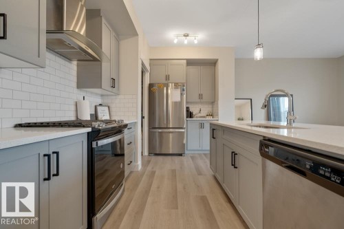 22829 95A Avenue, Edmonton, AB - Indoor Photo Showing Kitchen With Upgraded Kitchen