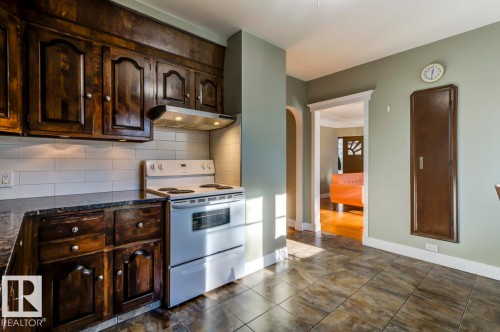 10714 128 Street, Edmonton, AB - Indoor Photo Showing Kitchen