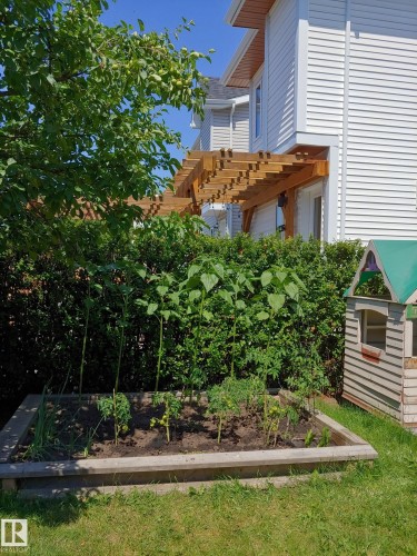 10714 128 Street, Edmonton, AB - Outdoor