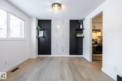 13449 40 Street, Edmonton, AB - Indoor Photo Showing Other Room