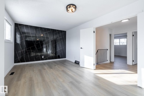 13449 40 Street, Edmonton, AB - Indoor With Fireplace
