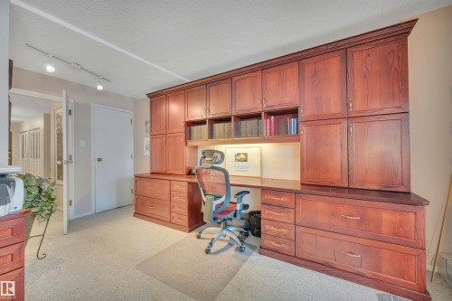 310 11220 99 Avenue, Edmonton, AB - Indoor Photo Showing Office