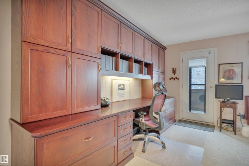 310 11220 99 Avenue, Edmonton, AB - Indoor Photo Showing Office