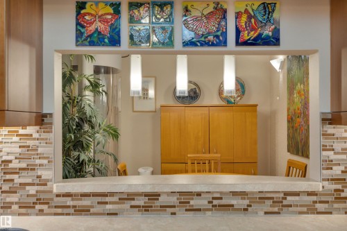 310 11220 99 Avenue, Edmonton, AB - Indoor