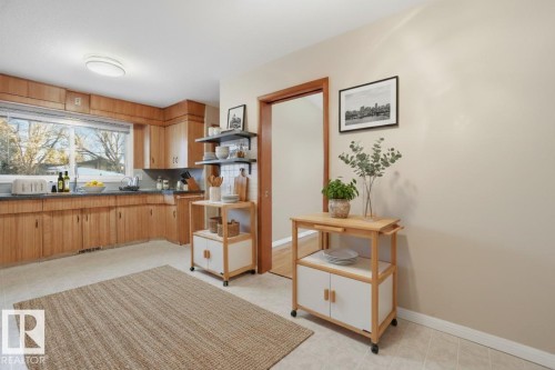 4015 120 Street, Edmonton, AB - Indoor