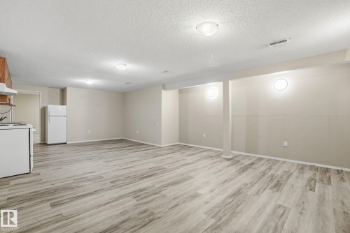 4015 120 Street, Edmonton, AB - Indoor