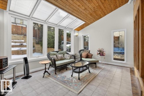 470 Rooney Crescent, Edmonton, AB - Indoor