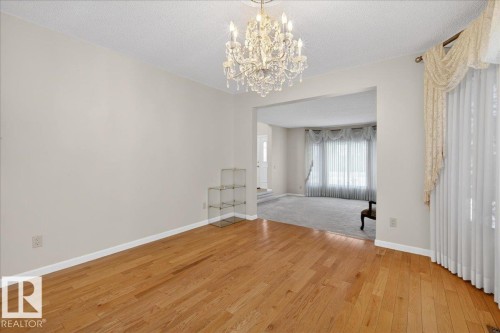 470 Rooney Crescent, Edmonton, AB - Indoor Photo Showing Other Room