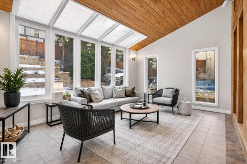 470 Rooney Crescent, Edmonton, AB - Indoor