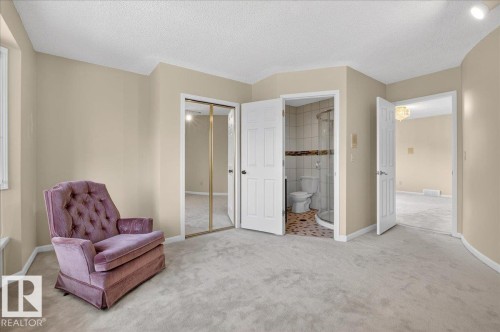 470 Rooney Crescent, Edmonton, AB - Indoor Photo Showing Other Room