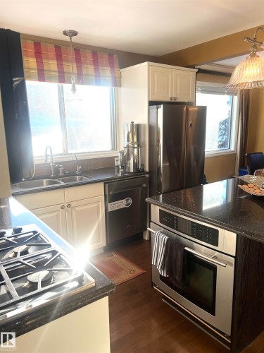 15003 81 Street, Edmonton, AB - Indoor Photo Showing Kitchen With Double Sink