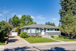 7622 153 Street  Edmonton, AB T5R 1N4