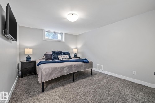7622 153 Street, Edmonton, AB - Indoor Photo Showing Bedroom