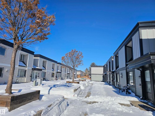 206 11421 34St, Edmonton, AB - Outdoor