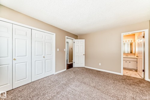 1923 52 Street Nw, Edmonton, AB - Indoor Photo Showing Other Room