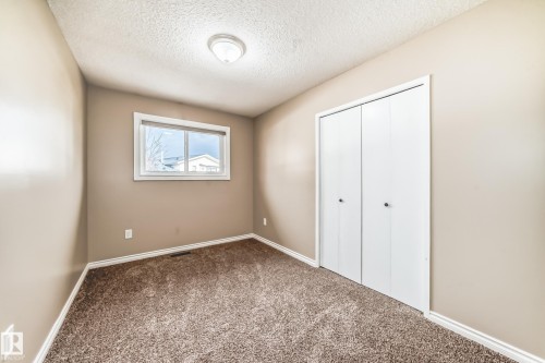 1923 52 Street Nw, Edmonton, AB - Indoor Photo Showing Other Room