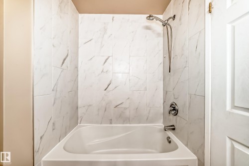 1923 52 Street Nw, Edmonton, AB - Indoor Photo Showing Bathroom