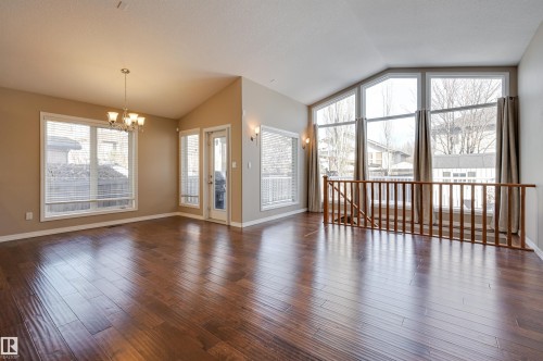 1514 Palmer Close, Edmonton, AB - Indoor Photo Showing Other Room