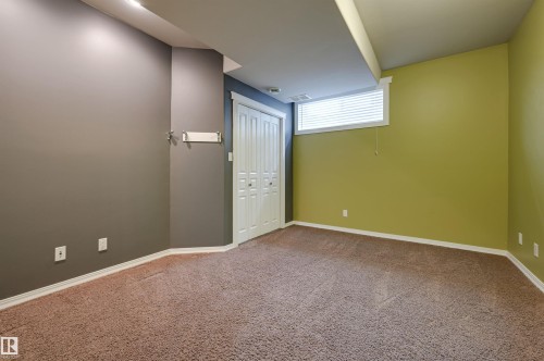 1514 Palmer Close, Edmonton, AB - Indoor Photo Showing Other Room