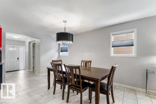 5254 20 Avenue, Edmonton, AB - Indoor Photo Showing Dining Room