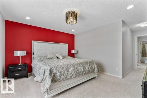5254 20 Avenue, Edmonton, AB - Indoor Photo Showing Bedroom