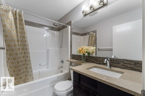 5254 20 Avenue, Edmonton, AB - Indoor Photo Showing Bathroom