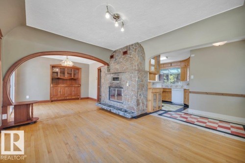 10148 87 Street, Edmonton, AB - Indoor With Fireplace