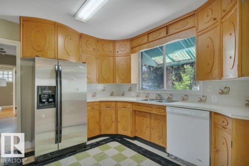 10148 87 Street, Edmonton, AB - Indoor Photo Showing Kitchen With Double Sink