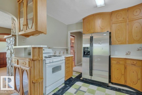 10148 87 Street, Edmonton, AB - Indoor Photo Showing Kitchen
