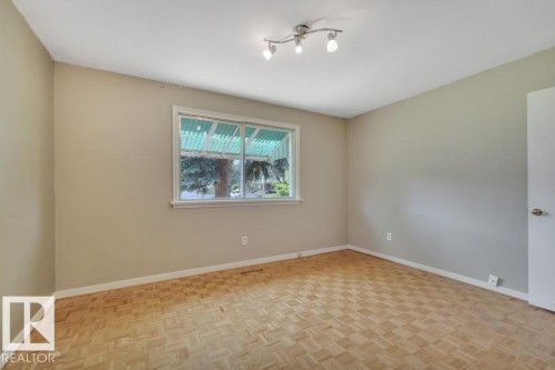 10148 87 Street, Edmonton, AB - Indoor Photo Showing Other Room