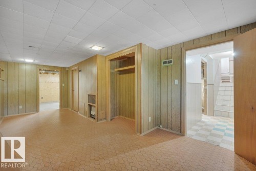 10148 87 Street, Edmonton, AB - Indoor