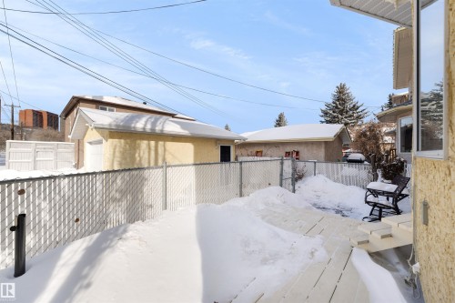 8818 Rowland Road, Edmonton, AB - Outdoor