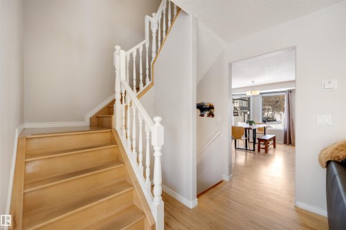 8818 Rowland Road, Edmonton, AB - Indoor Photo Showing Other Room