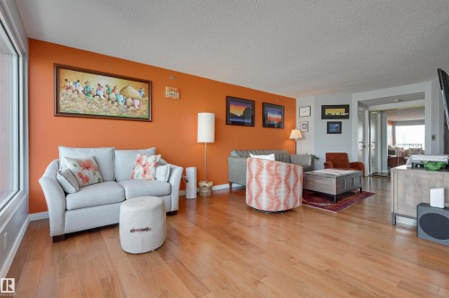 1302 10721 Saskatchewan Drive, Edmonton, AB - Indoor Photo Showing Living Room