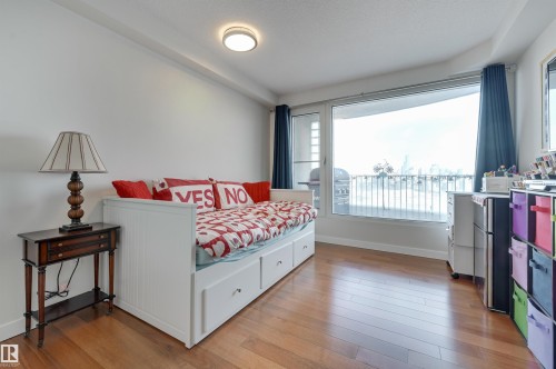 1302 10721 Saskatchewan Drive, Edmonton, AB - Indoor Photo Showing Bedroom