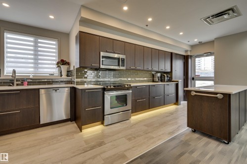 1302 10721 Saskatchewan Drive, Edmonton, AB - Indoor Photo Showing Kitchen With Stainless Steel Kitchen With Upgraded Kitchen