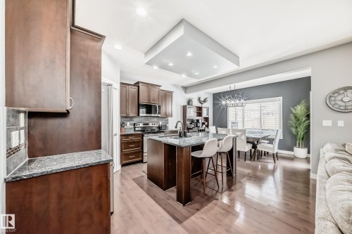 1170 Hays Drive, Edmonton, AB - Indoor